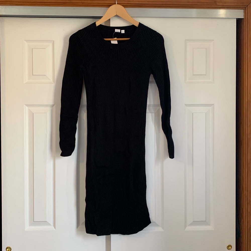Gap Maternity ribbed dress